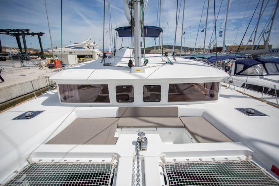 Photo #4 - Lagoon 450F (Somewhere) in Key West. FL - 55265