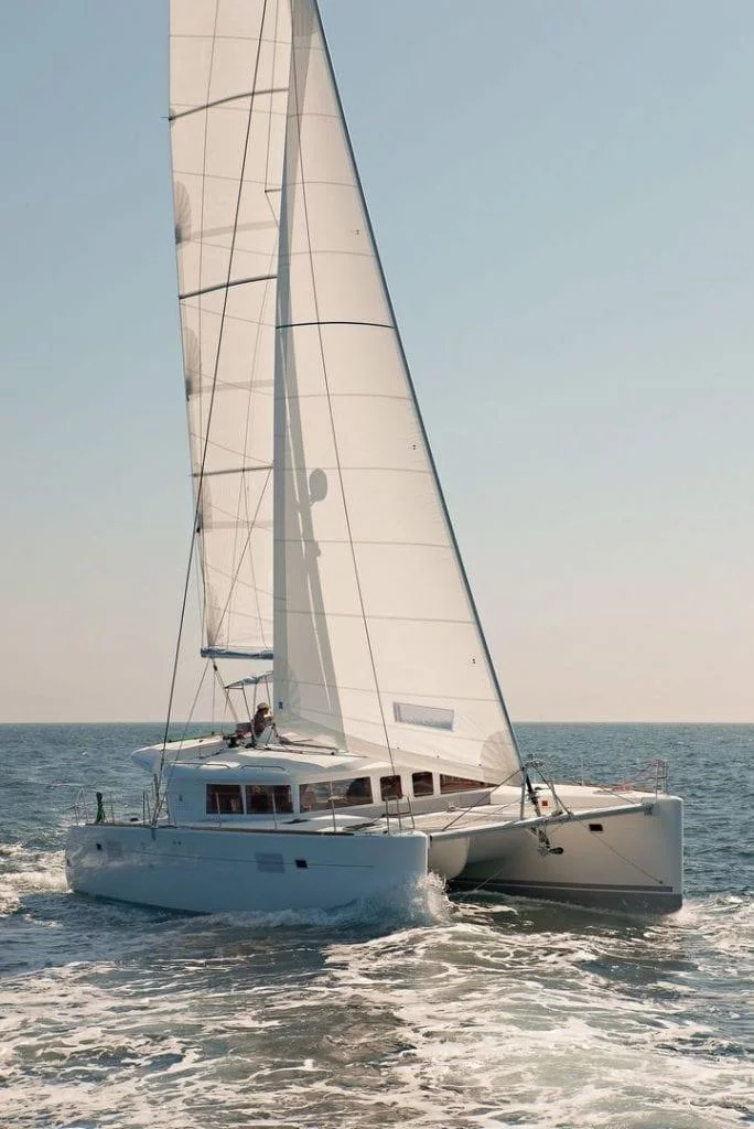 Lagoon 450F (Somewhere)  - 8