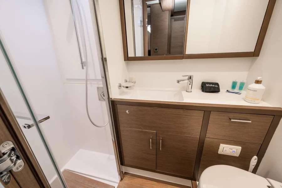 Lagoon 630 (Atlantia (With Captain))  - 21