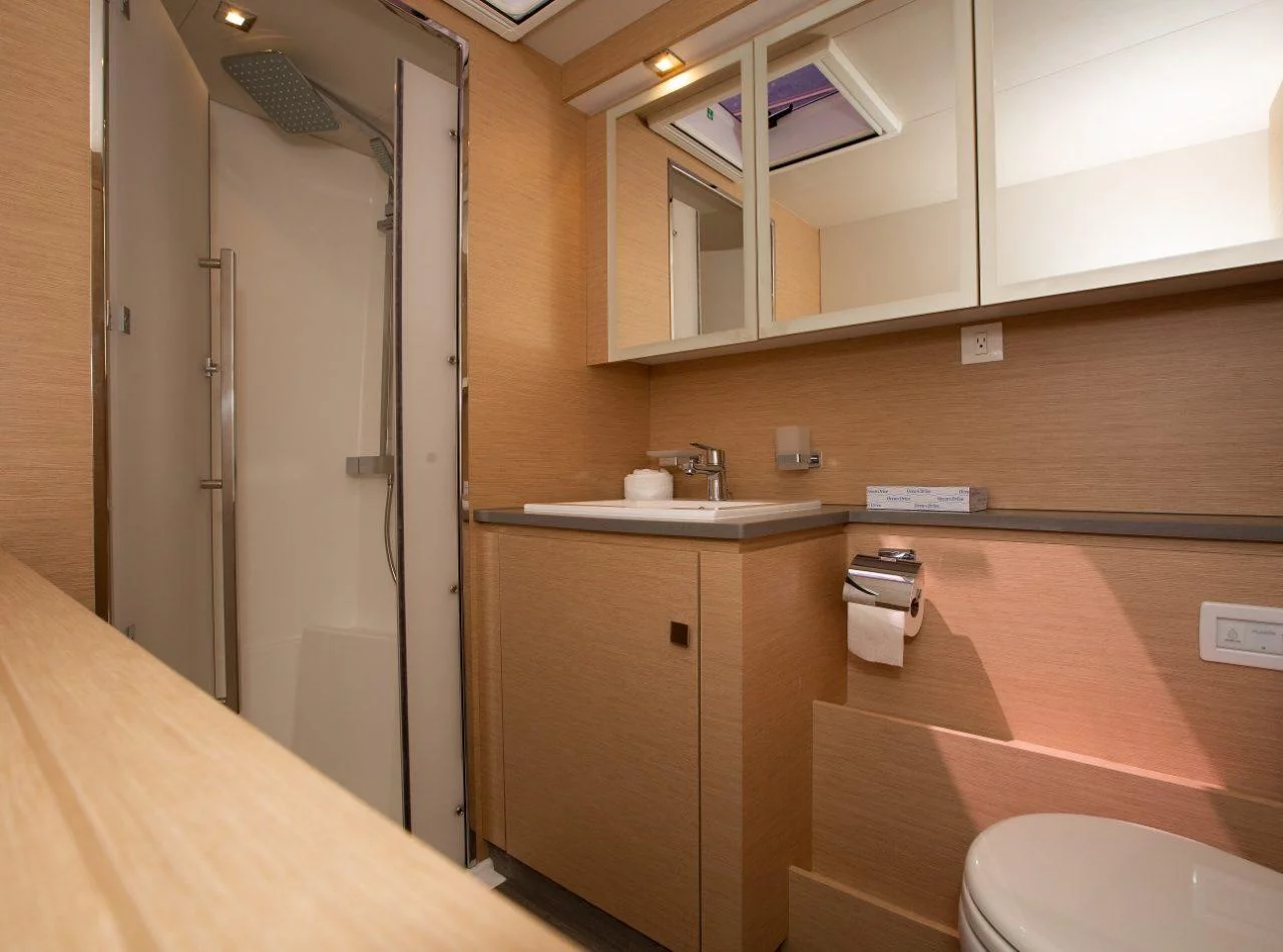Fountaine Pajot MY 44 (Emma Kathleen (With Captain))  - 6