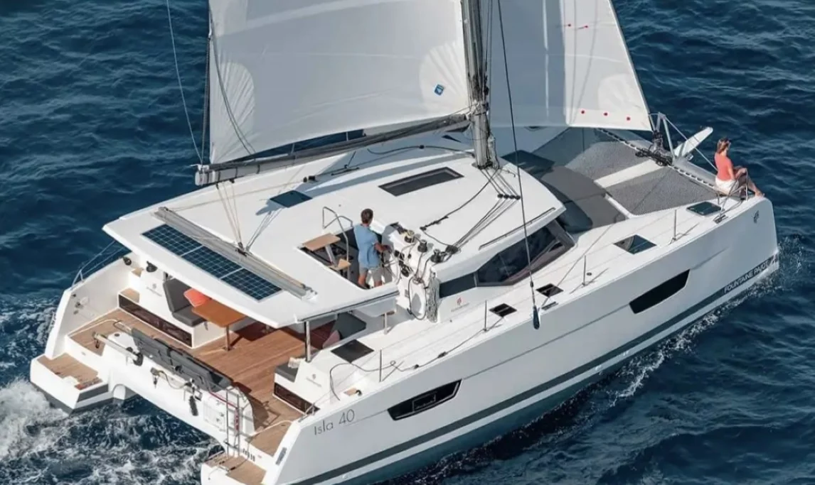 Isla 40 (Wanda Jean (With Captain))  - 9