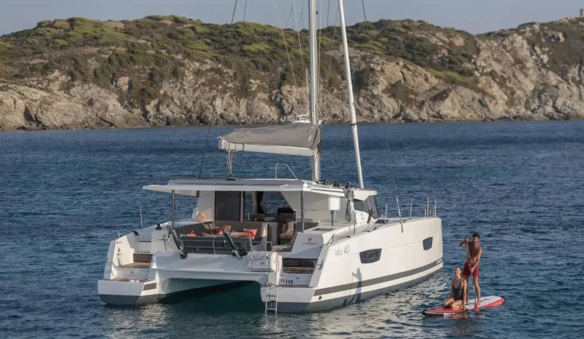 Isla 40 (Wanda Jean (With Captain))  - 10