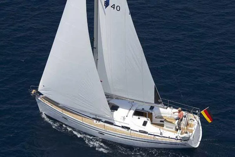 Bavaria 40 Cruiser (3Cab) (Zea)  - 9