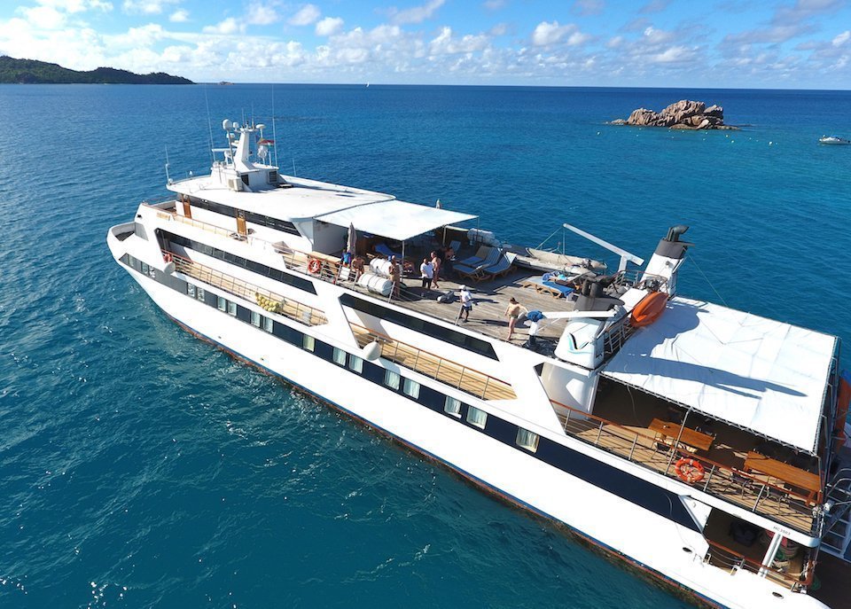 luxury yacht seychelles