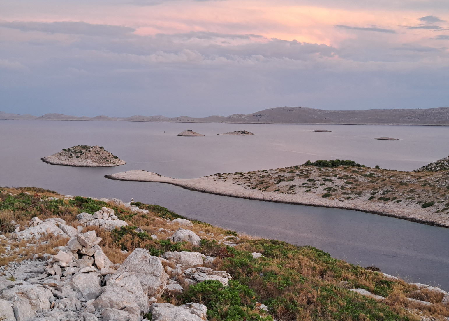 Otok Zutska Aba - W