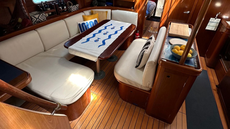 Beneteau 50
