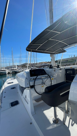 Lagoon 42 - 4 + 2 cab.