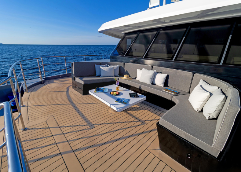 Motor Yatch