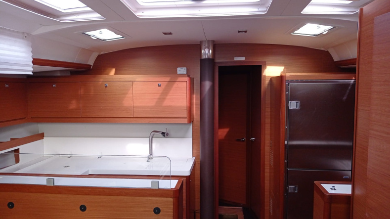 Dufour 530