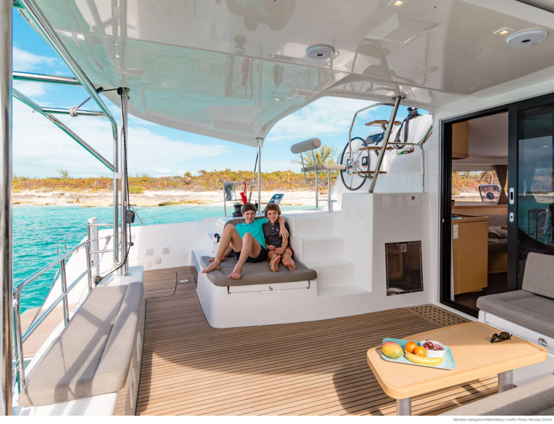 Lagoon 42 - 4 + 2 cab.