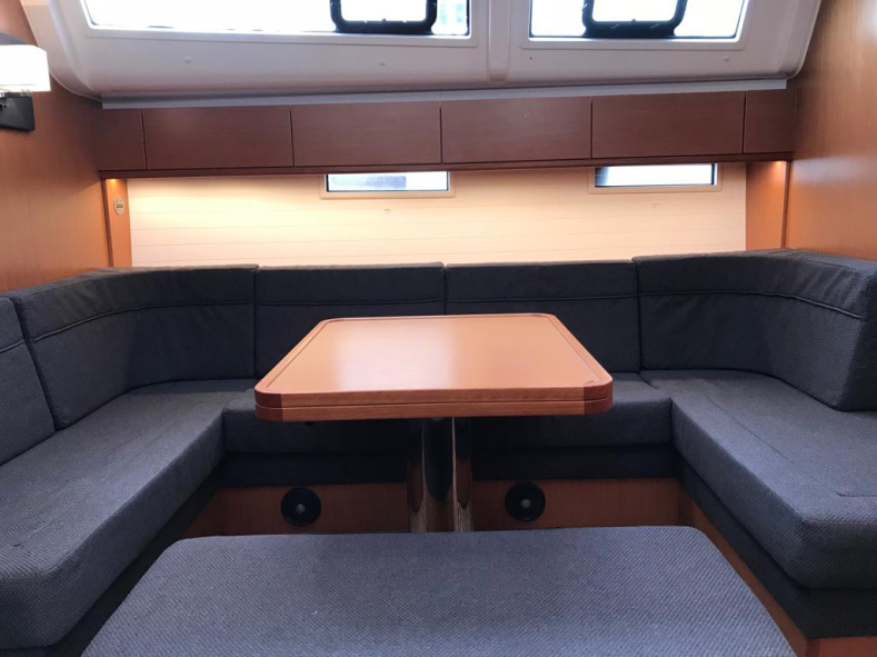 Bavaria Cruiser 51