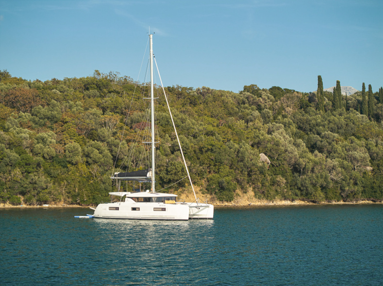 Lagoon 46