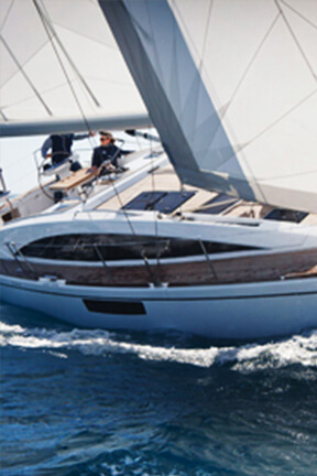 Sailing yacht charters